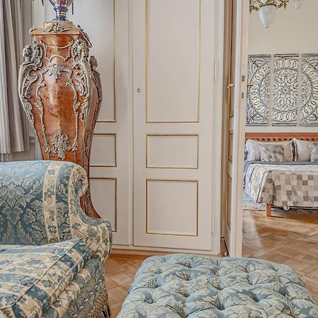 Two Bedroom Villa With Hot-Tub, Terrace And Garden, Wenceslas Square Praga Exterior foto