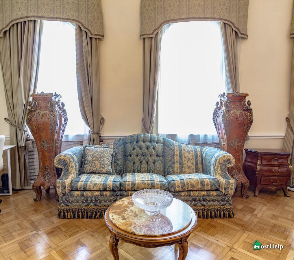 Two Bedroom Villa With Hot-Tub, Terrace And Garden, Wenceslas Square Praga Exterior foto