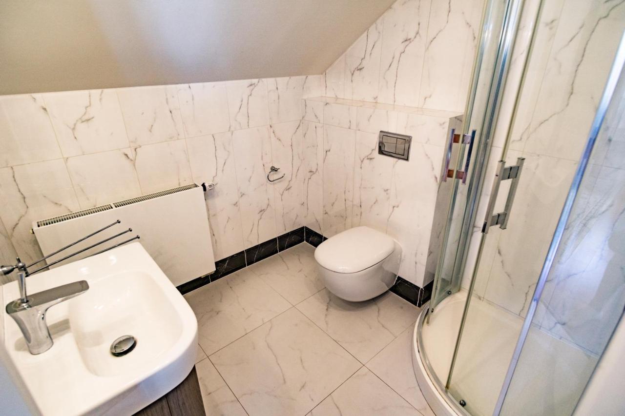 Two Bedroom Villa With Hot-Tub, Terrace And Garden, Wenceslas Square Praga Exterior foto