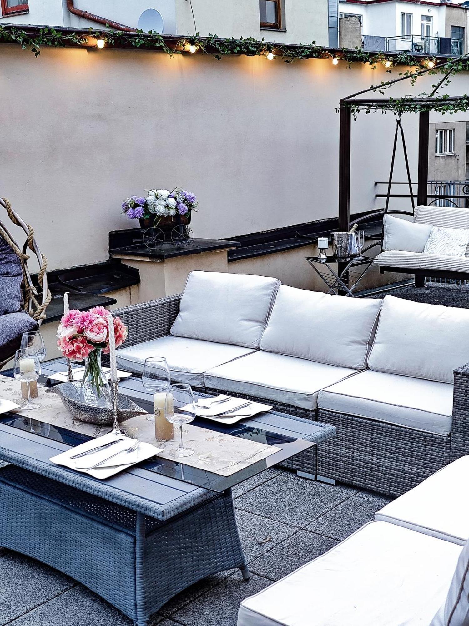 Two Bedroom Villa With Hot-Tub, Terrace And Garden, Wenceslas Square Praga Exterior foto