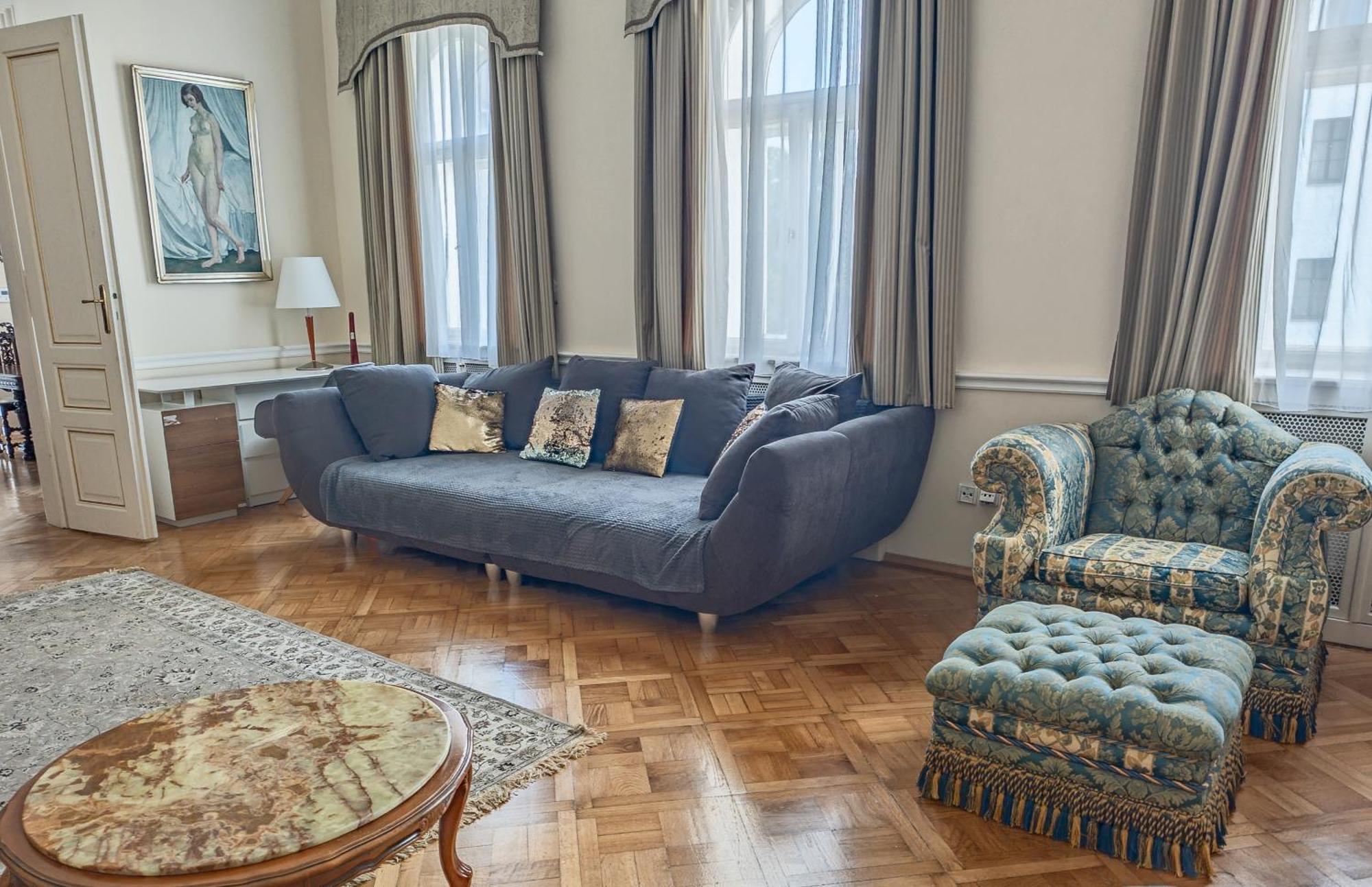 Two Bedroom Villa With Hot-Tub, Terrace And Garden, Wenceslas Square Praga Exterior foto