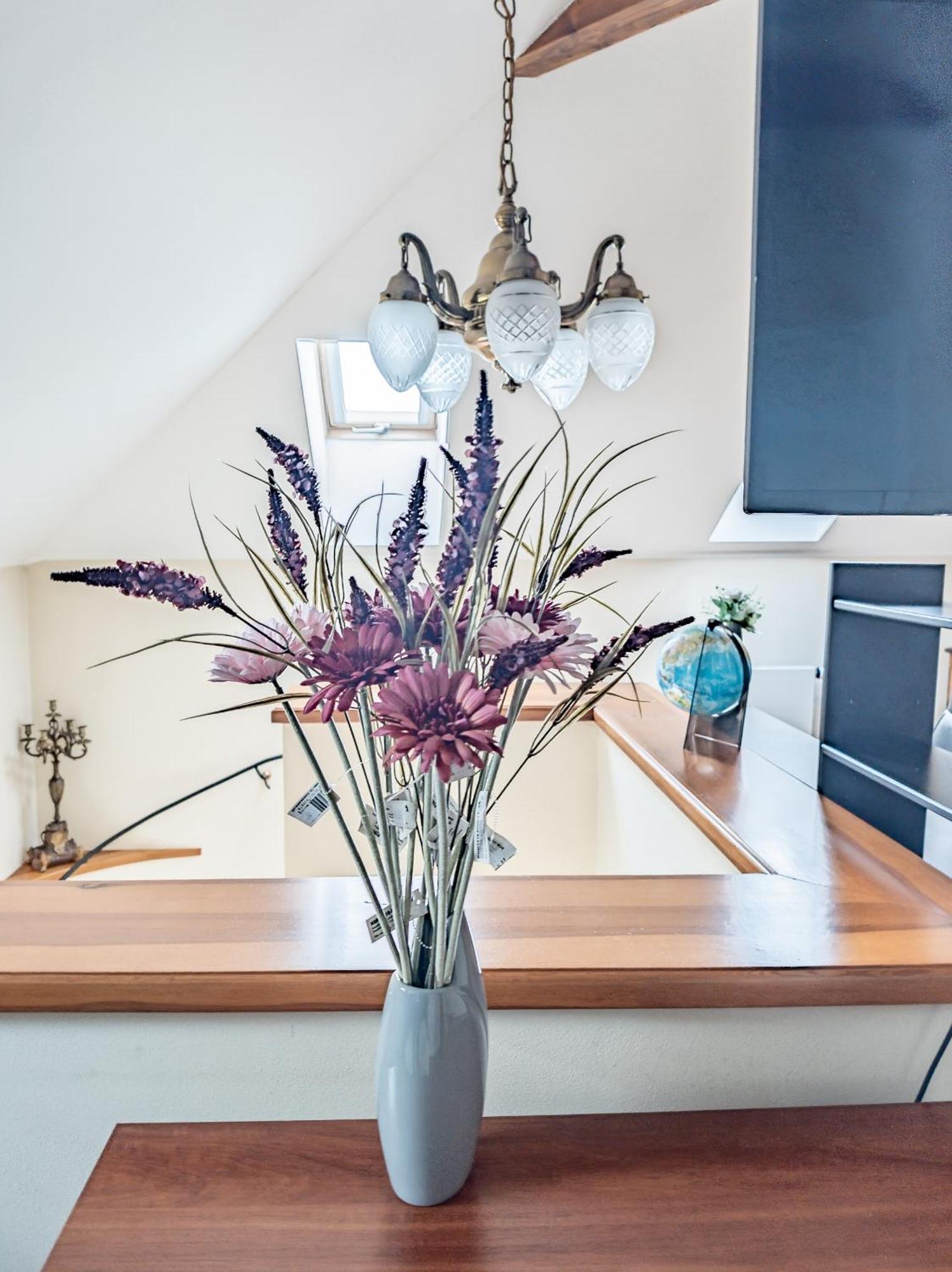 Two Bedroom Villa With Hot-Tub, Terrace And Garden, Wenceslas Square Praga Exterior foto