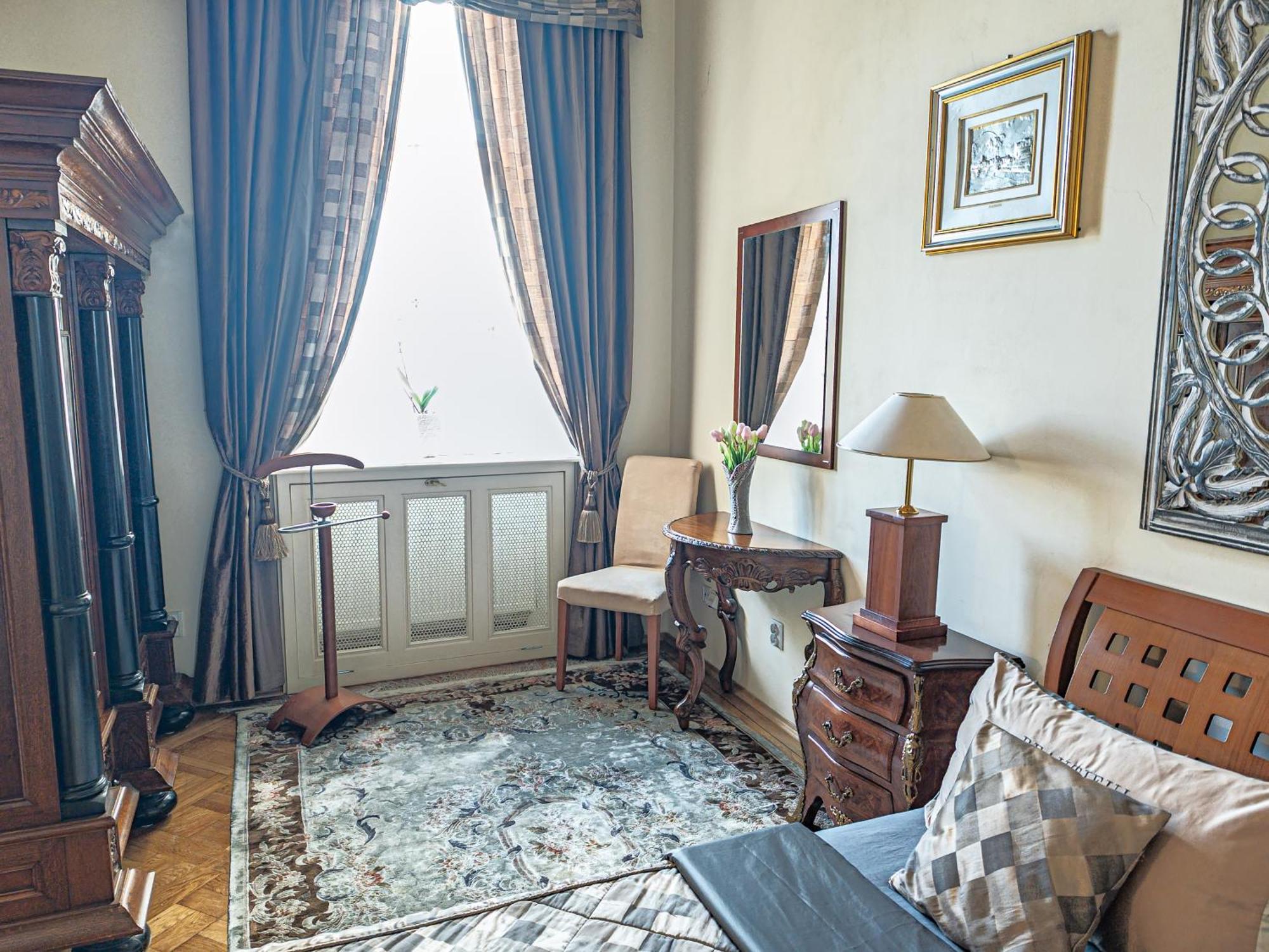 Two Bedroom Villa With Hot-Tub, Terrace And Garden, Wenceslas Square Praga Exterior foto