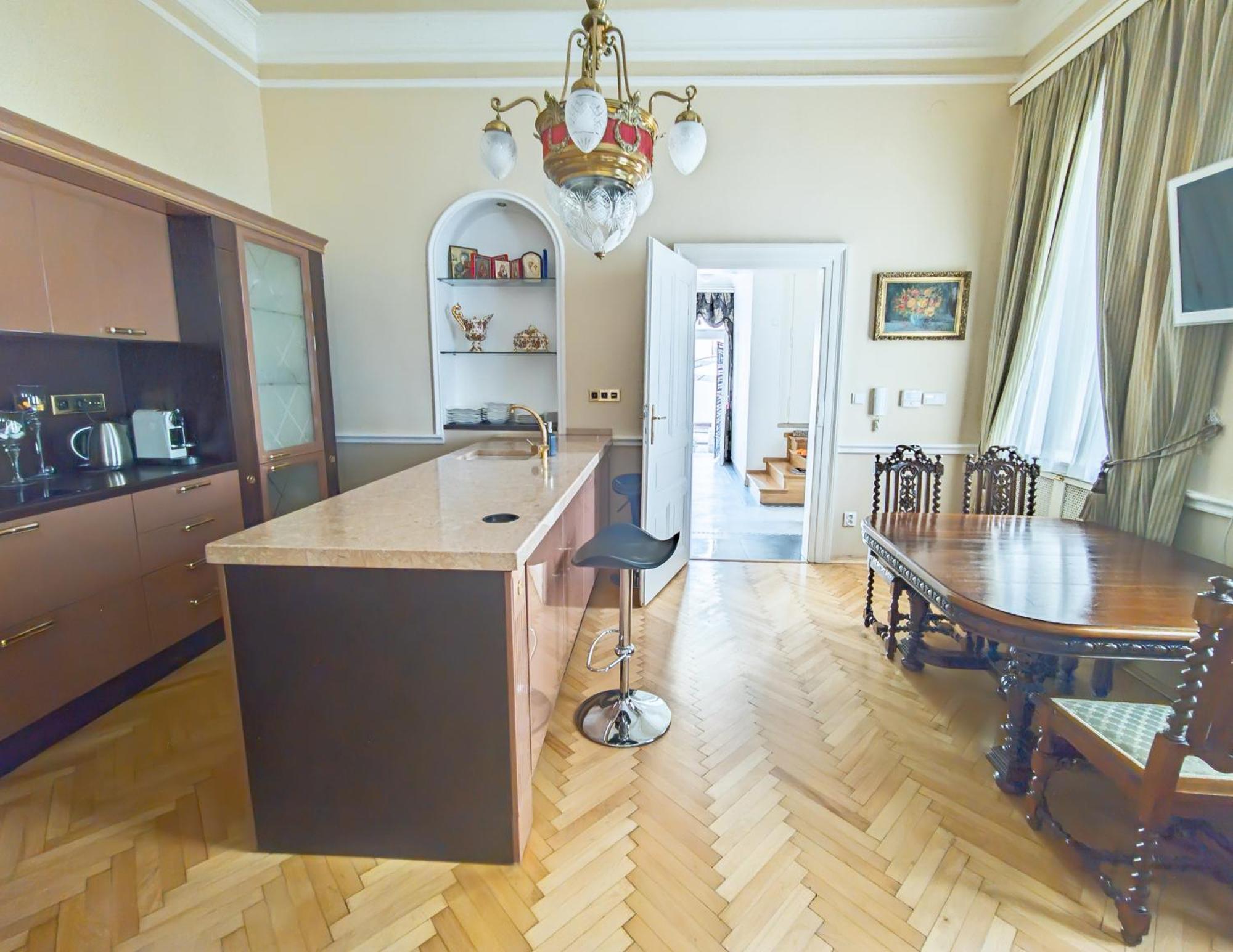 Two Bedroom Villa With Hot-Tub, Terrace And Garden, Wenceslas Square Praga Exterior foto