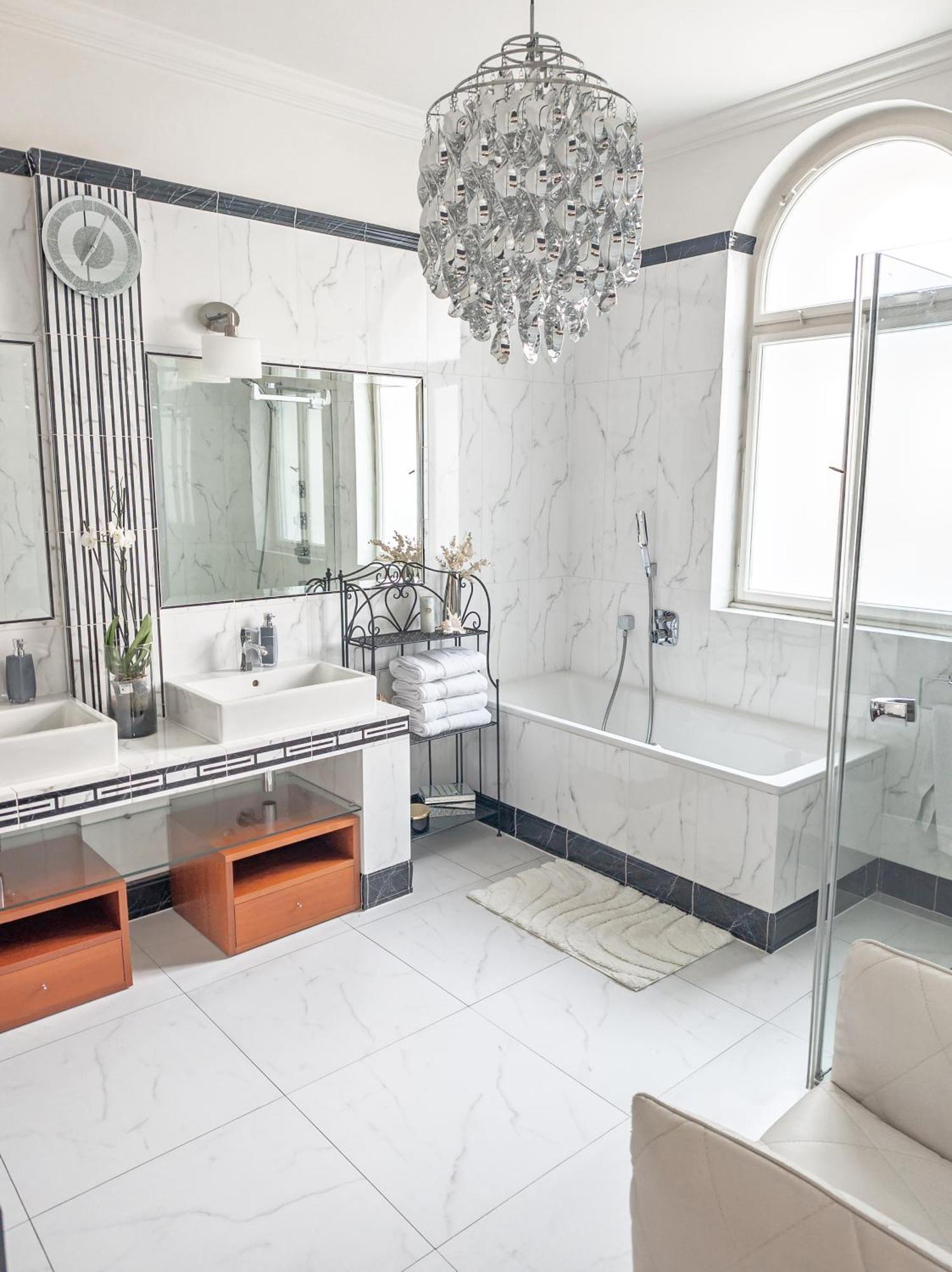 Two Bedroom Villa With Hot-Tub, Terrace And Garden, Wenceslas Square Praga Exterior foto