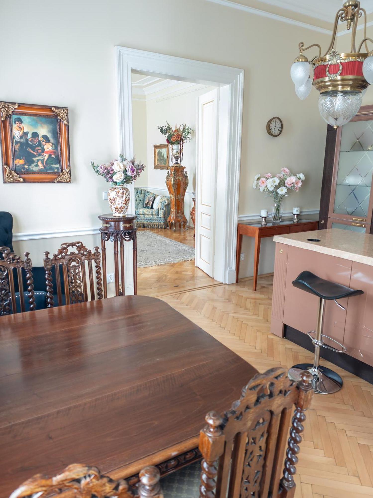 Two Bedroom Villa With Hot-Tub, Terrace And Garden, Wenceslas Square Praga Exterior foto