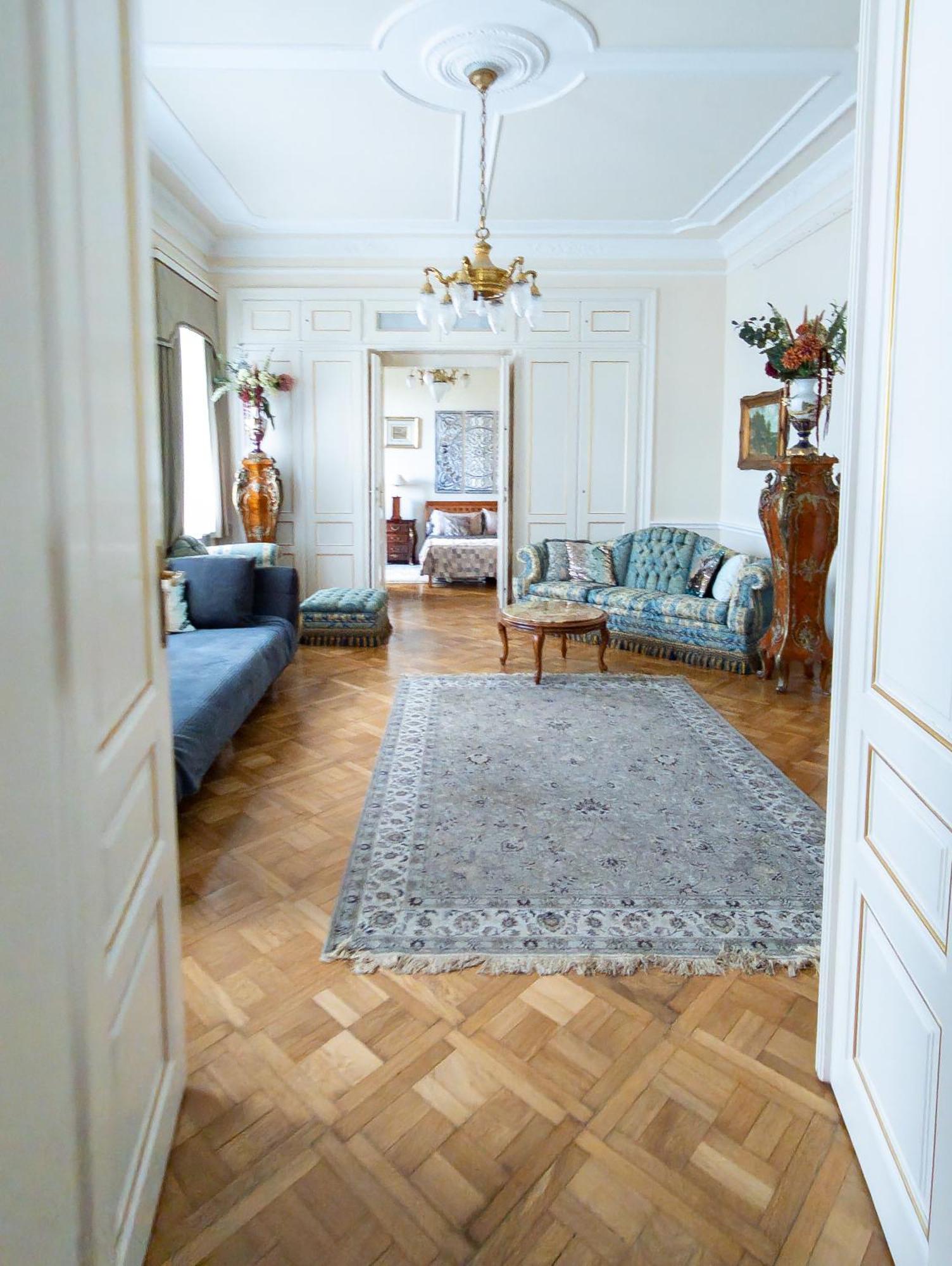 Two Bedroom Villa With Hot-Tub, Terrace And Garden, Wenceslas Square Praga Exterior foto